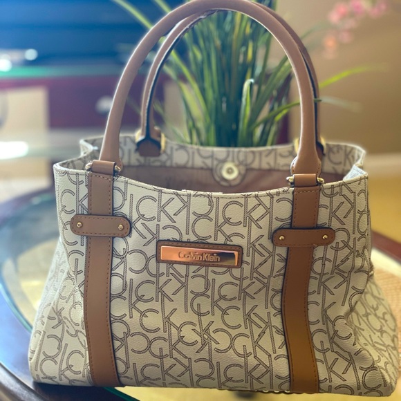 CALVIN KLEIN Monogram Satchel - Picture 3 of 5